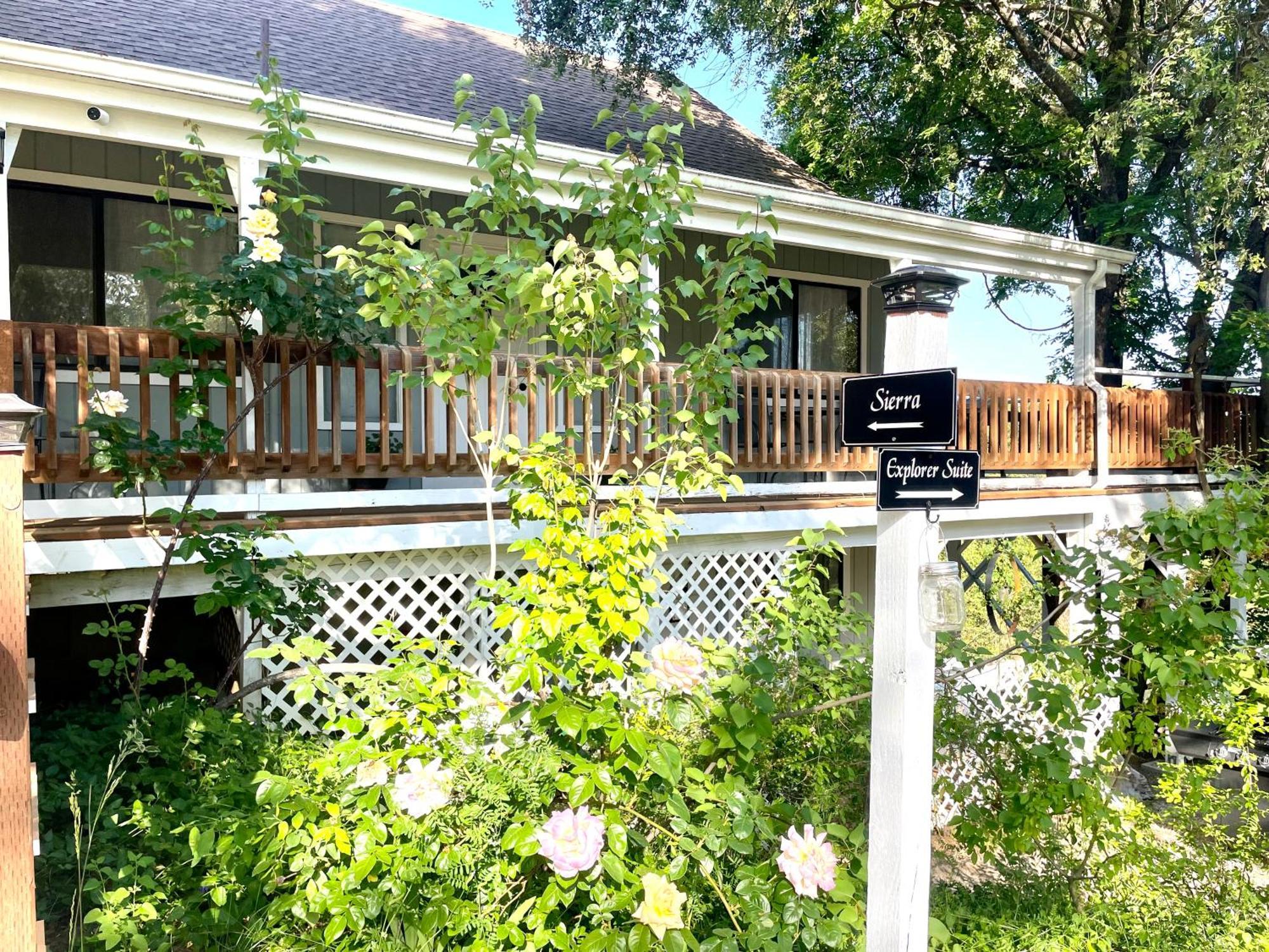 Sierra Mountain Lodge - Vacation Rentals - Yosemite 阿赫瓦尼 外观 照片