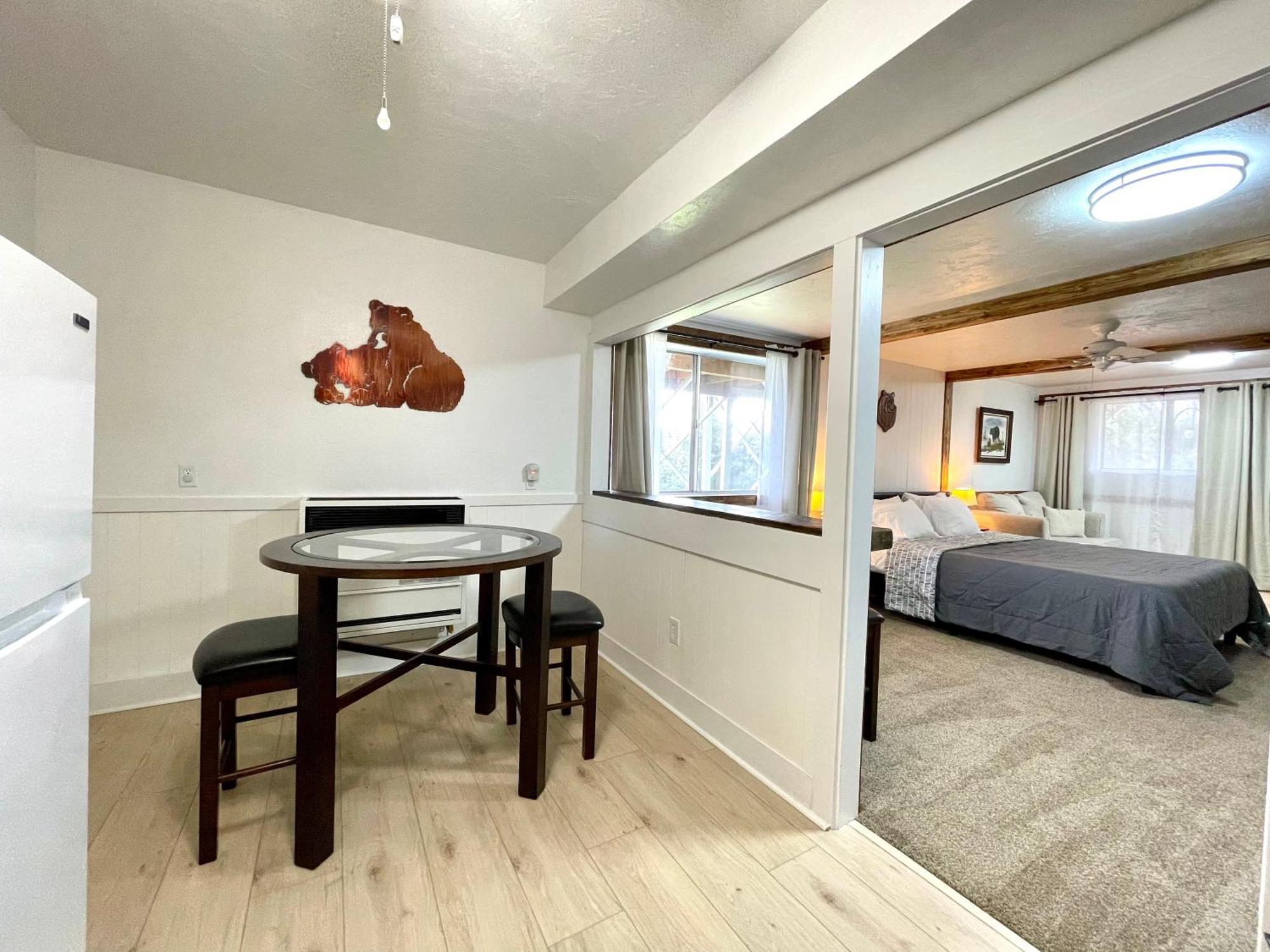 Sierra Mountain Lodge - Vacation Rentals - Yosemite 阿赫瓦尼 外观 照片