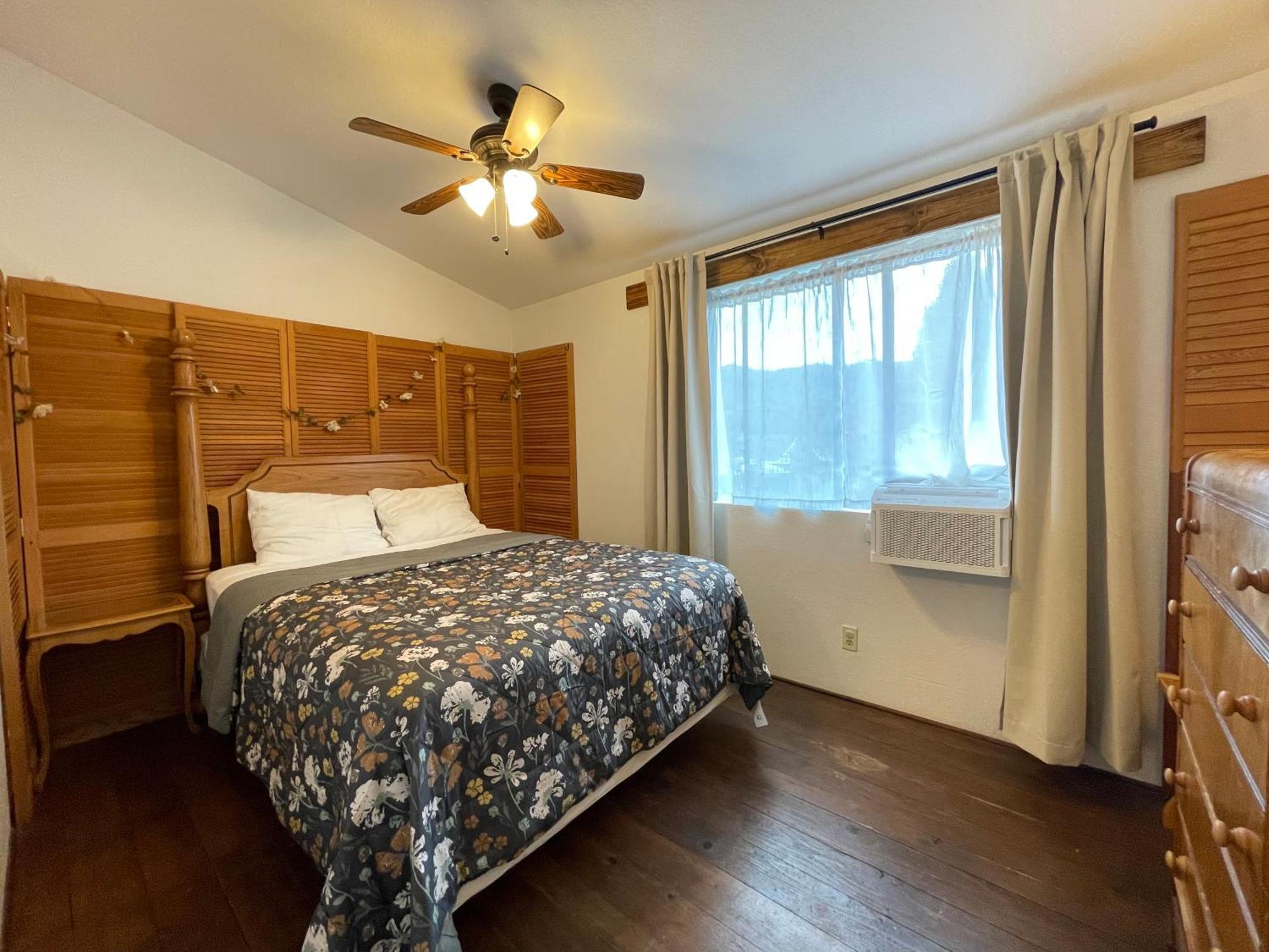Sierra Mountain Lodge - Vacation Rentals - Yosemite 阿赫瓦尼 外观 照片