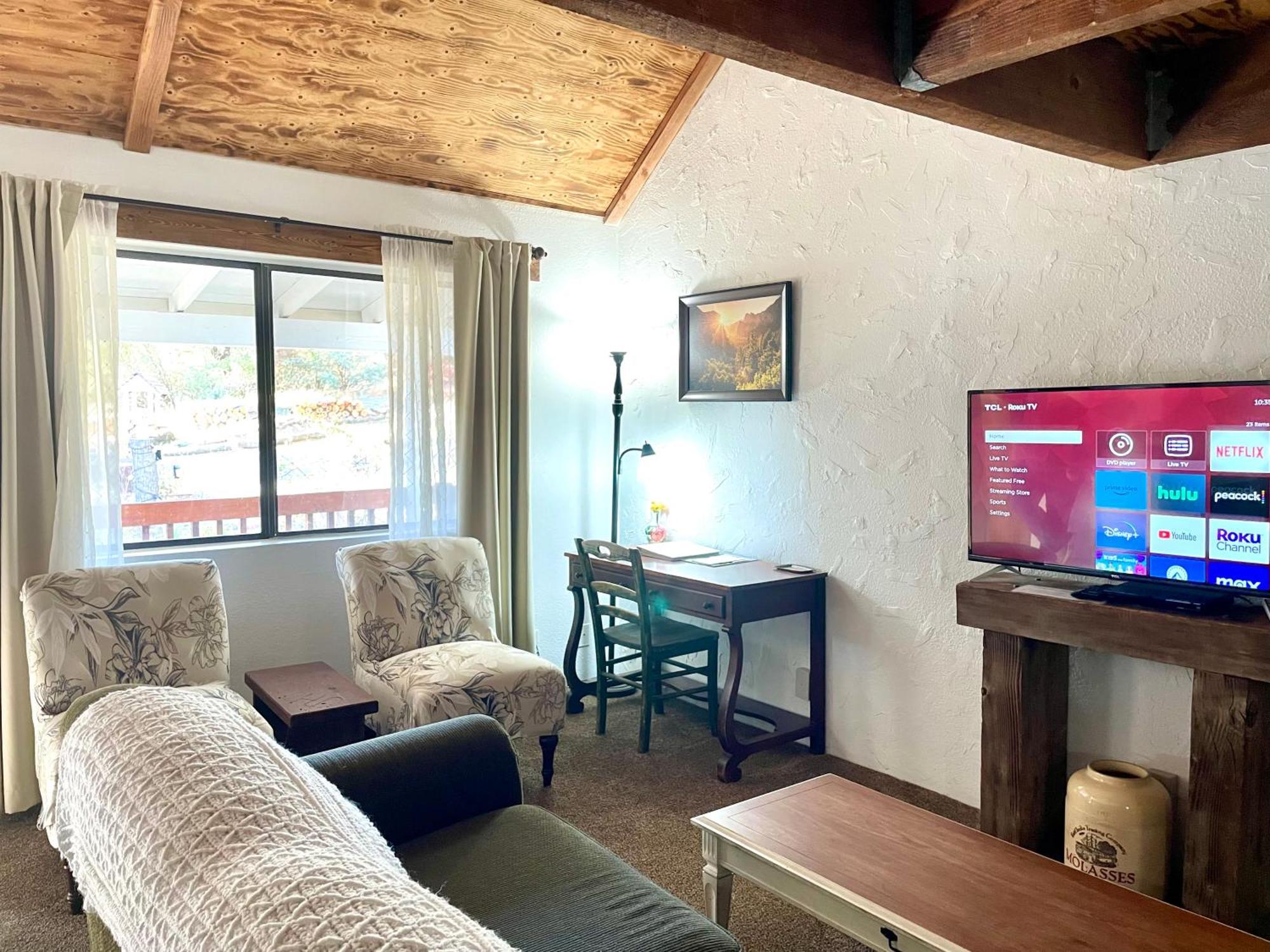 Sierra Mountain Lodge - Vacation Rentals - Yosemite 阿赫瓦尼 外观 照片