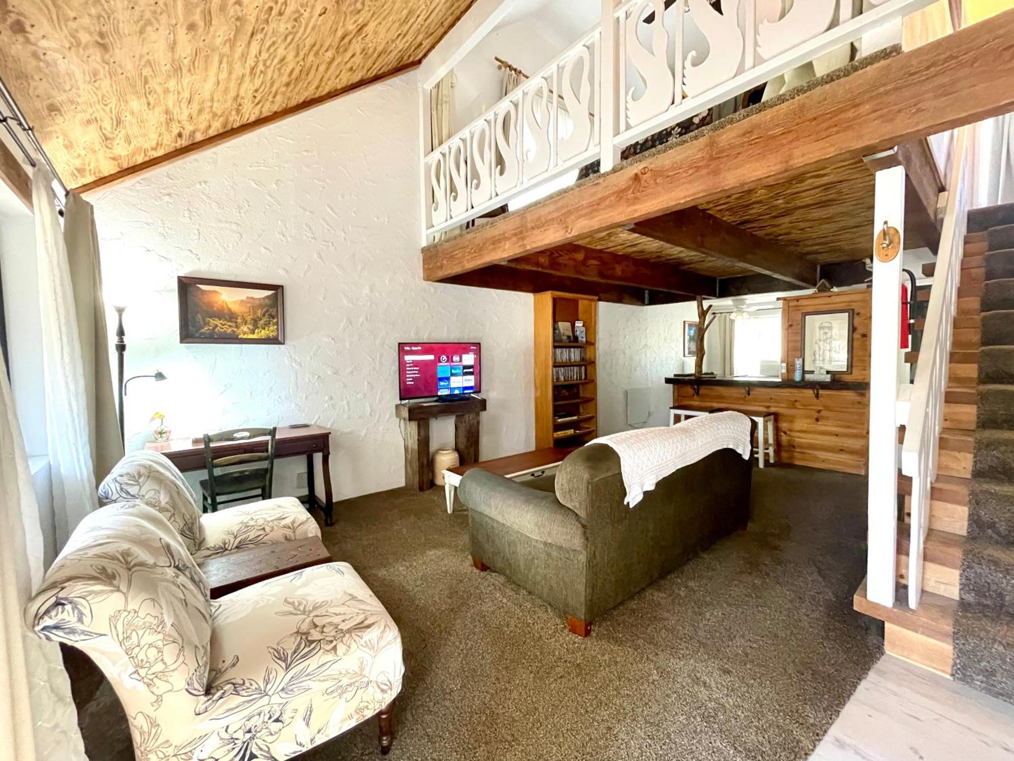 Sierra Mountain Lodge - Vacation Rentals - Yosemite 阿赫瓦尼 外观 照片