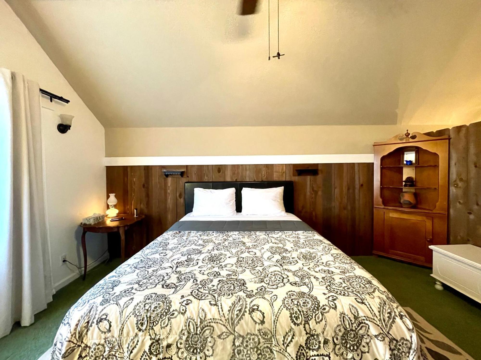 Sierra Mountain Lodge - Vacation Rentals - Yosemite 阿赫瓦尼 外观 照片