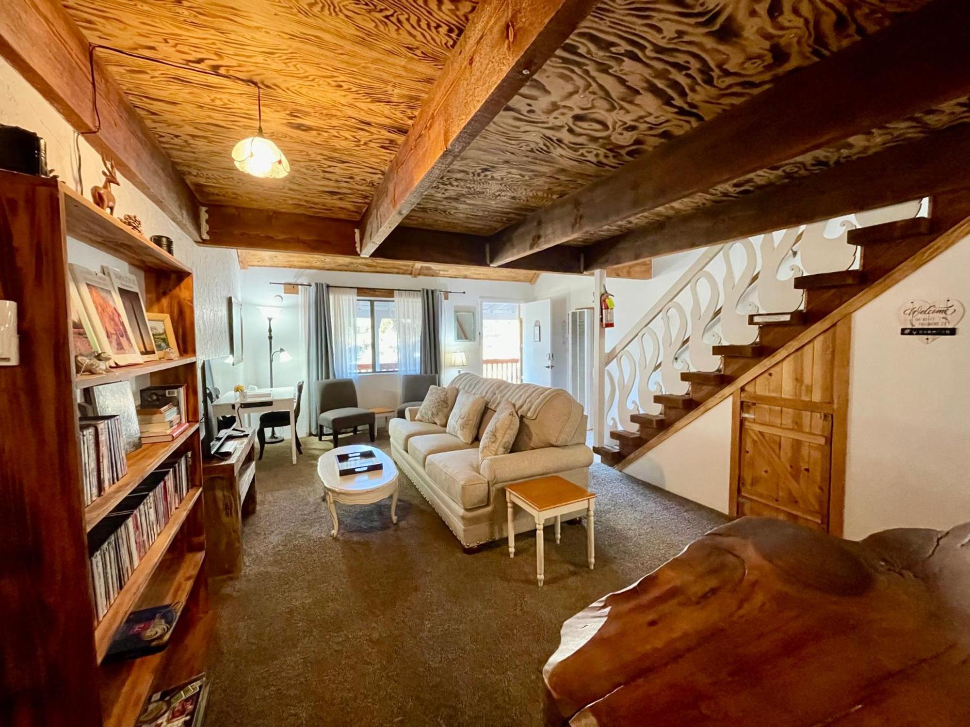 Sierra Mountain Lodge - Vacation Rentals - Yosemite 阿赫瓦尼 外观 照片