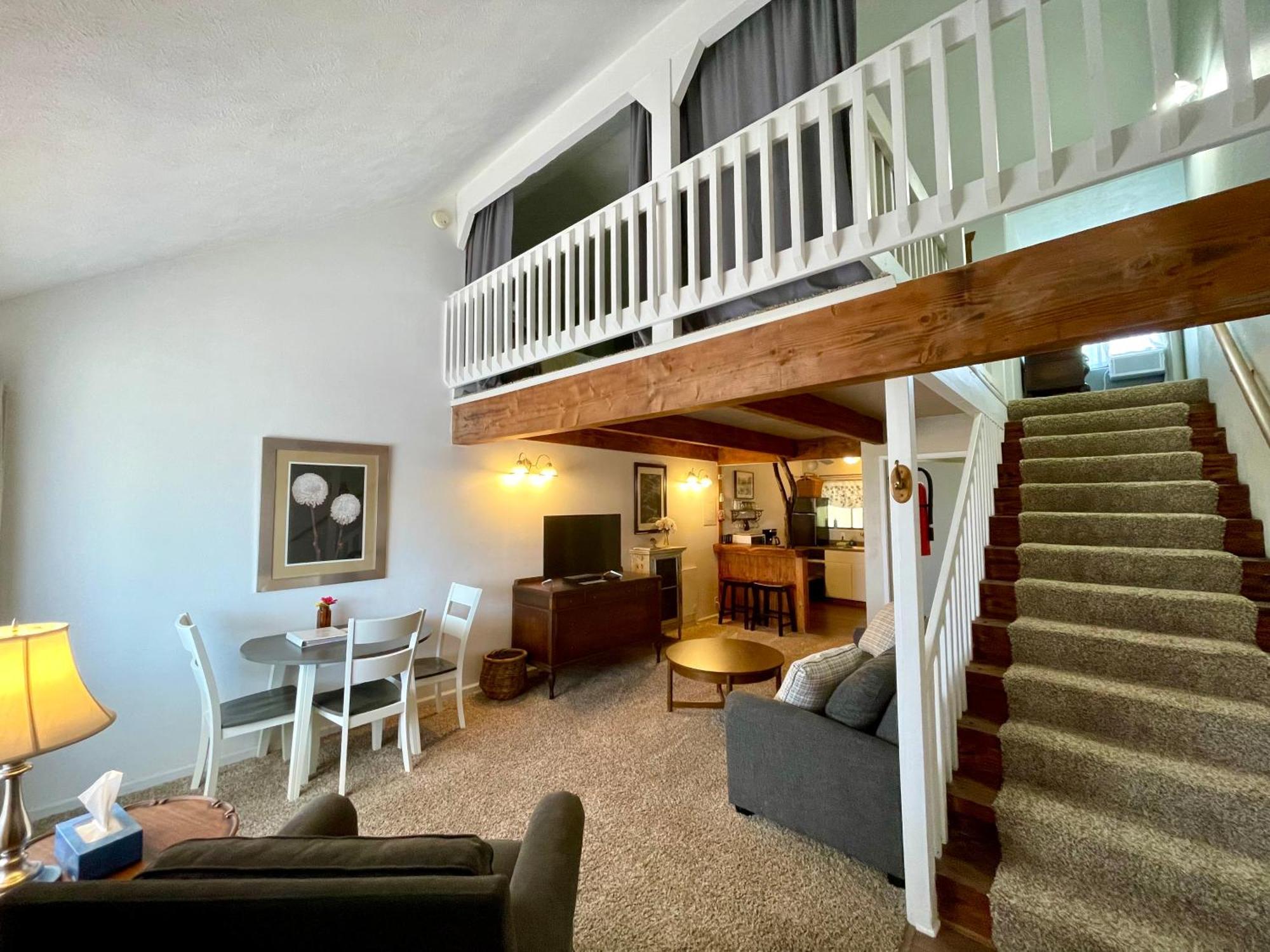 Sierra Mountain Lodge - Vacation Rentals - Yosemite 阿赫瓦尼 外观 照片